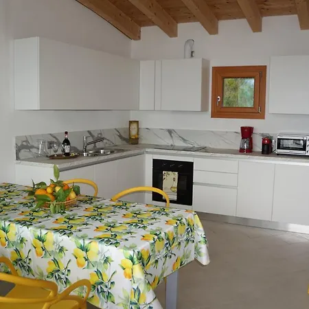 Casa Del Codirosso * Gargnano