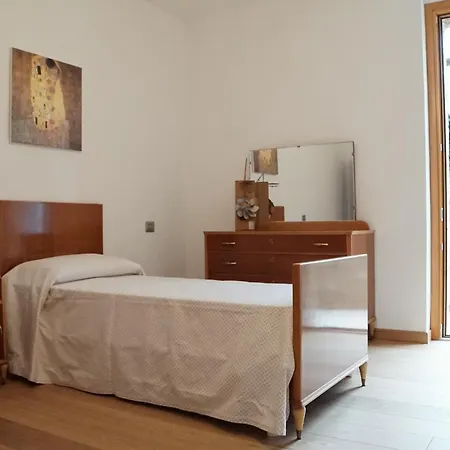 Casa Del Codirosso *