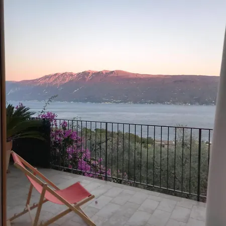 Holiday home Casa Del Codirosso