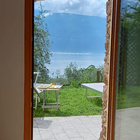 Casa Del Codirosso 가르냐노