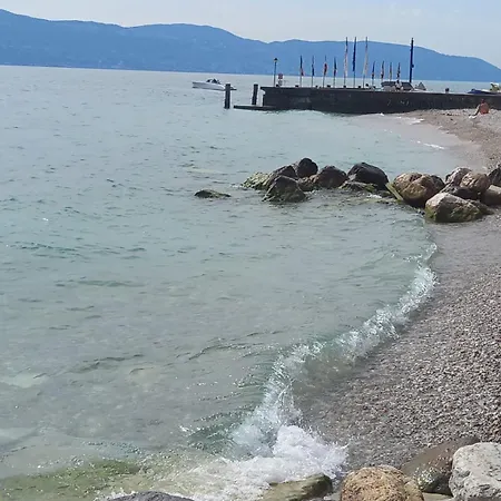 Casa Del Codirosso * ガルニャーノ